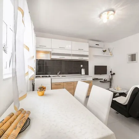 Lipic Apartman