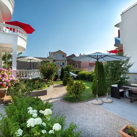 Lipic * Vodice
