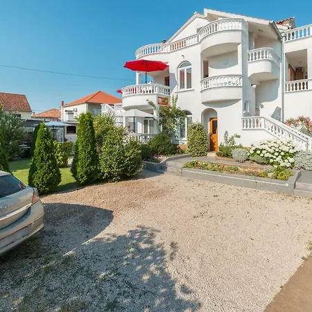 Lipic * Vodice