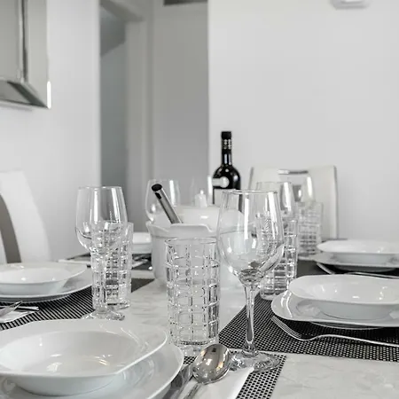 Lipic Apartment *