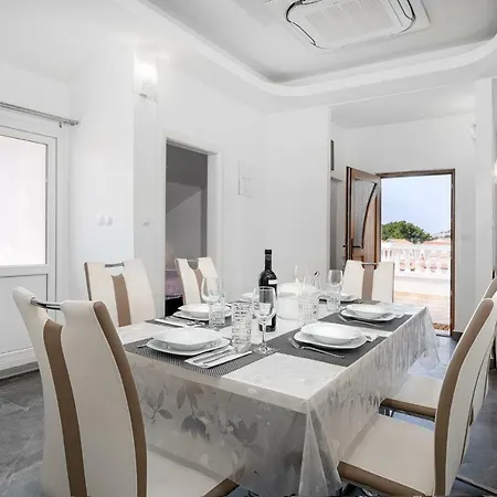 Lipic Apartman Vodice